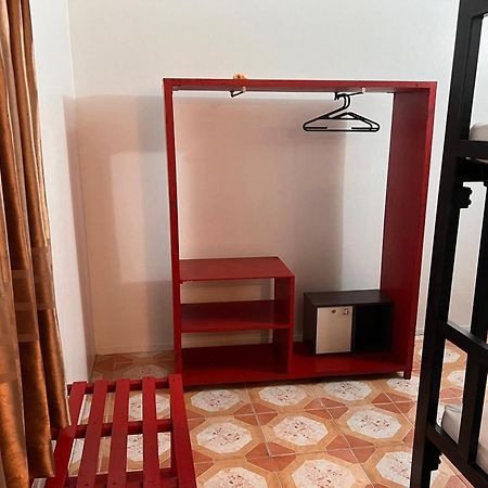 Phuket Old Town Hostel Екстер'єр фото