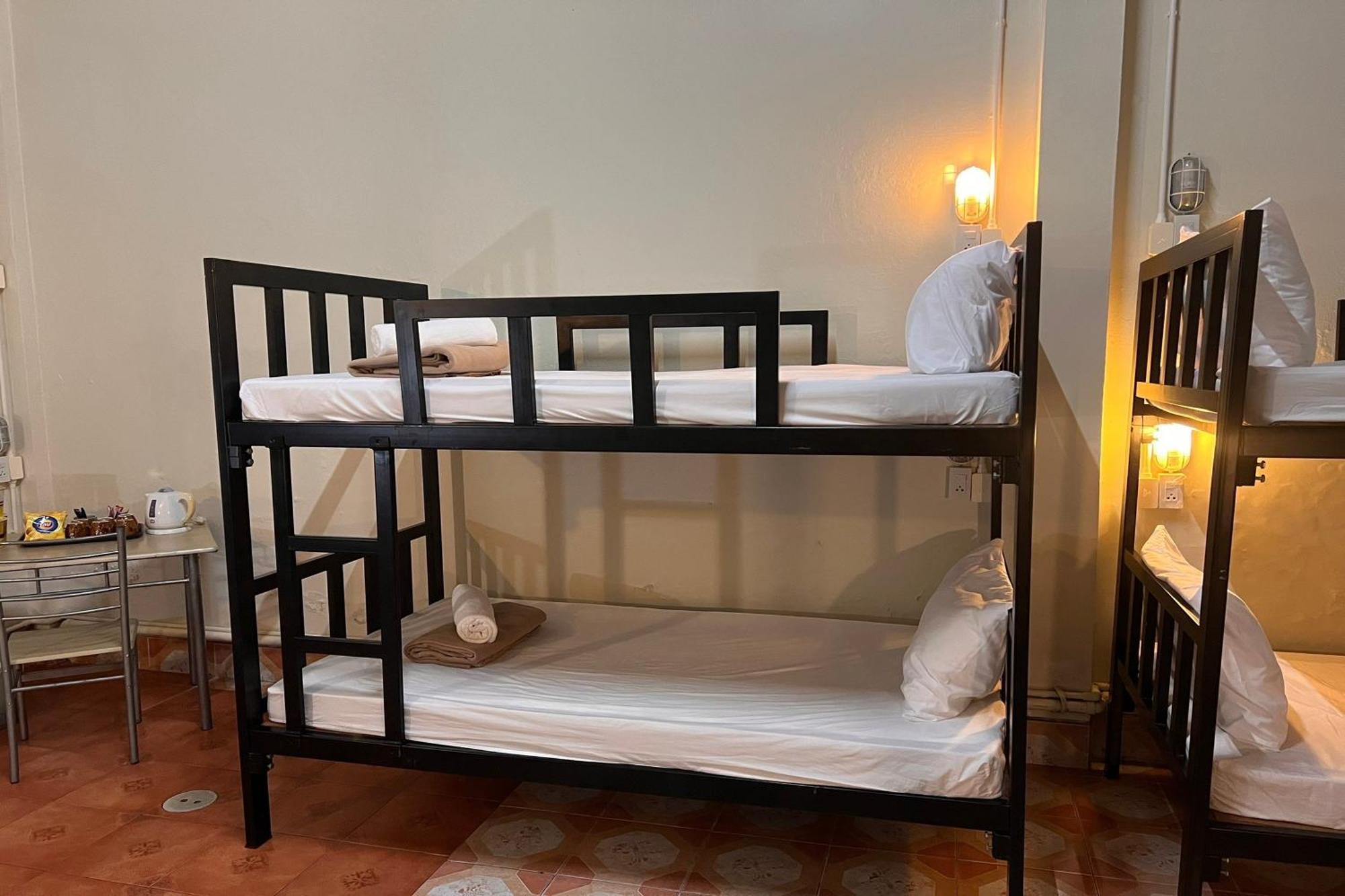 Phuket Old Town Hostel Екстер'єр фото