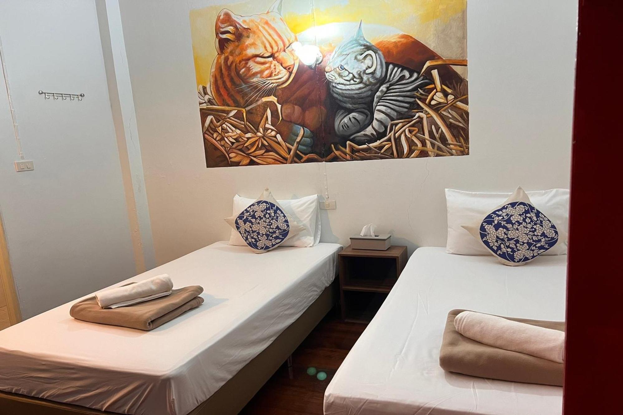 Phuket Old Town Hostel Екстер'єр фото